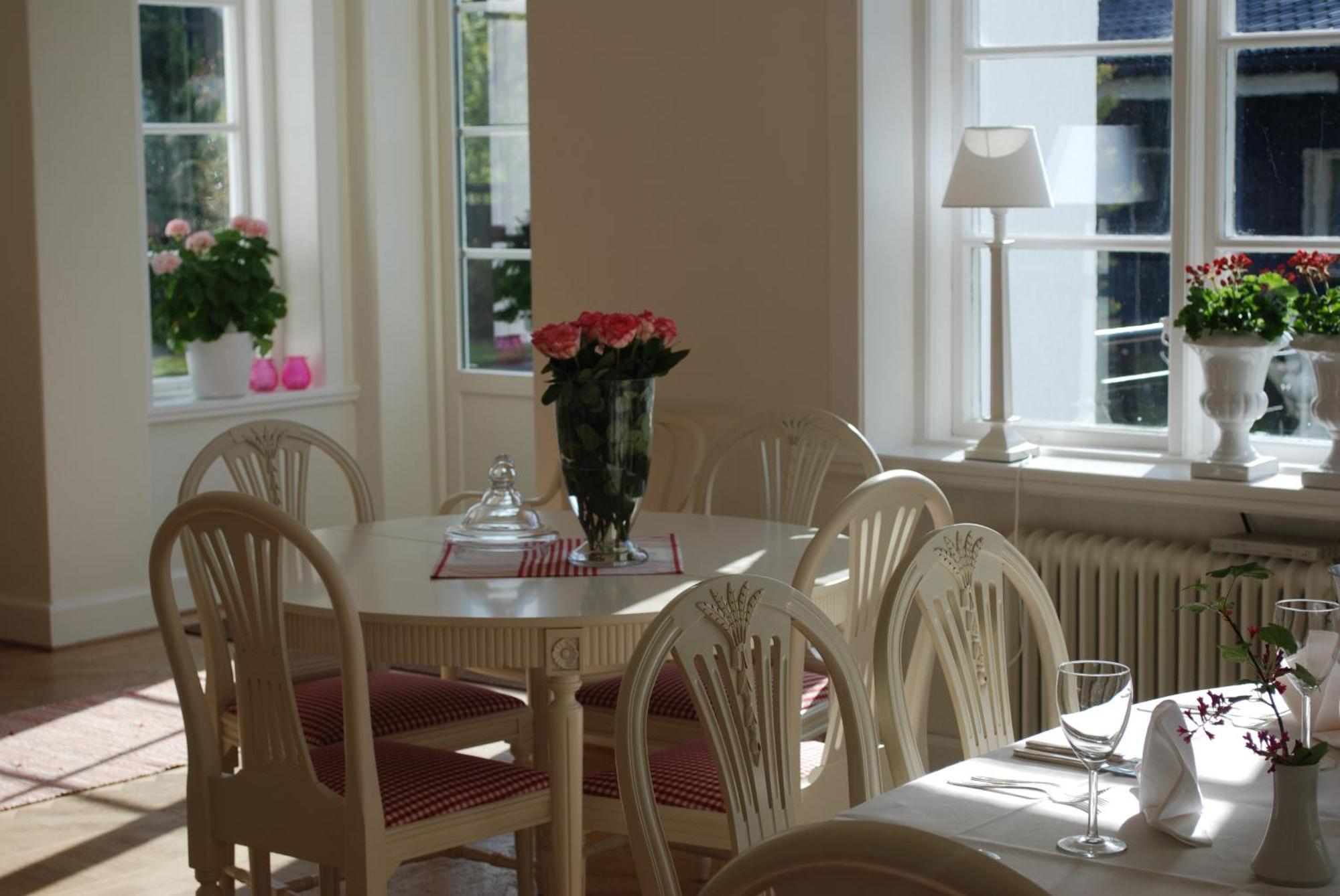 Ekebacken Hotell & Konferens มาร์การิด ภายนอก รูปภาพ